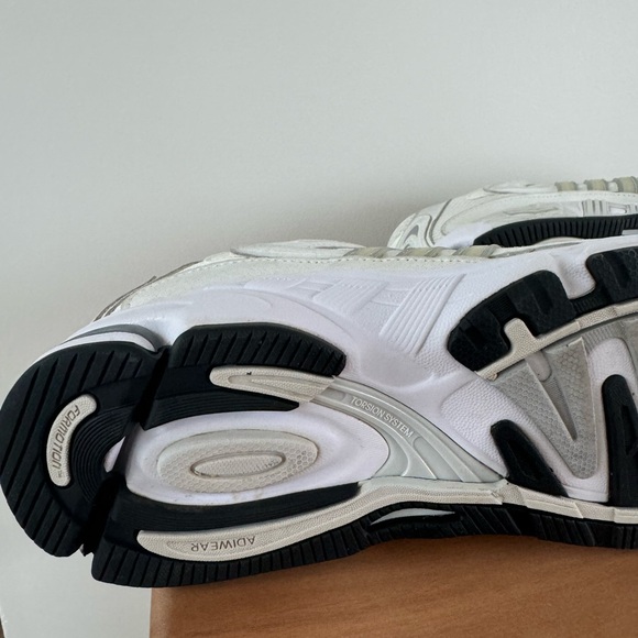 Adidas Response CL Tennis Shoes - Picture 12 of 13